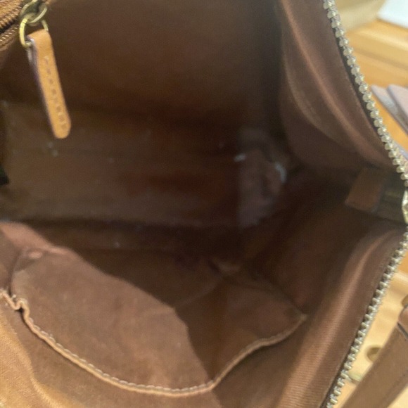 Vtg. Fossil Leather Crossbody Bag Purse Pocket Tan Carmel Brown Key Charm READ - Picture 14 of 15